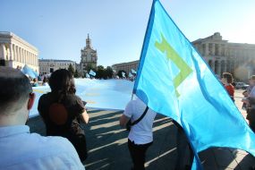 March to the Day of the Crimean Tatar flag