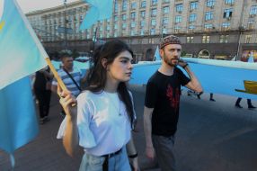 March to the Day of the Crimean Tatar flag