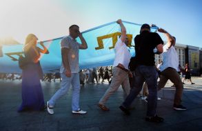 March to the Day of the Crimean Tatar flag