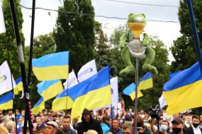 A rally in support of Petro Poroshenko near the Pechersk District Court in Kyiv
