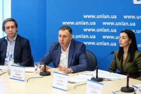 Mykhaylo Kukhar, Andriy Brodskyy, Kseniya Orynchak