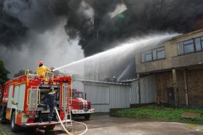 The fire in the production building of LLC "Rozma" in Chernivtsi