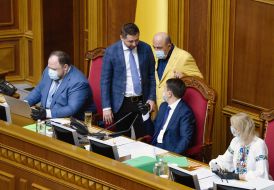 Руслан Стефанчук, Дмитрий Разумков, Елена Кондратюк, Давид Арахамия и Вадим Рабинович