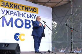 Refat Chubarov