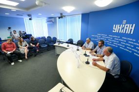 Микола Якубенко, Анатолій Коломієць та Олег Власюк