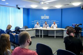 Микола Якубенко, Анатолій Коломієць та Олег Власюк