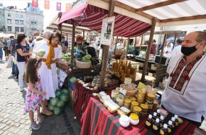 Farm fair on the Market Square