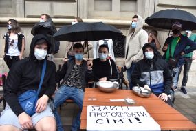 Picket participants in medical masks