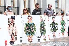 Art performance "Putin's House of Cards"
