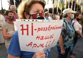 Protest against the truce, "Our army - the guarantor of peace, and the Russian occupier" near the Office of the President