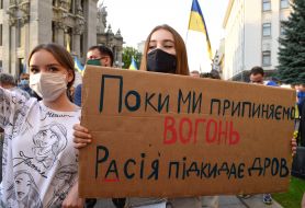 Protest against the truce, "Our army - the guarantor of peace, and the Russian occupier" near the Office of the President