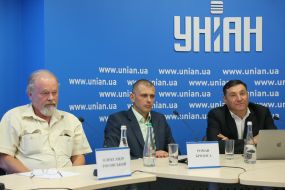 Oleksandr Rohovskyy, Roman Brodosa and  Vadym Kruhlyakov