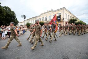 Soldiers of the 10th separate mountain assault brigade