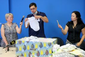 Presentation of baby box