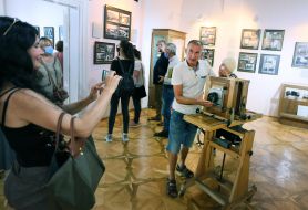 Exhibition project "From optical illusion to digital reality"