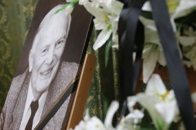 Farewell ceremony with Academician Boris Paton.