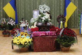 Farewell ceremony with Academician Boris Paton.