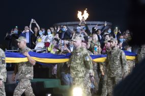The largest flag of Ukraine was raised in Kiev