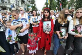 March of the defenders of Ukraine in Kiev