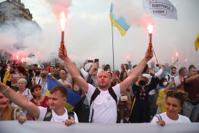 March of the defenders of Ukraine in Kiev