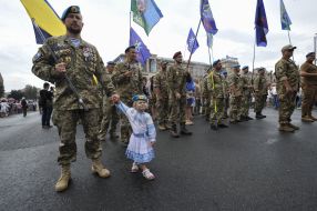 Ruslan Borovik with his daughter Ana