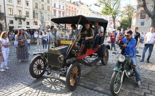 Exhibition of retro cars in Lviv