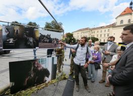 Exhibition of photographs from Ilovaisk