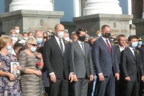 Denis Shmygal, Dmytro Razumkov, Andriy Yermak and Volodymyr Zelensky