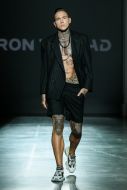 Показ Fresh Fashion: IRON THREAD