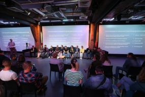 Участники круглого стола