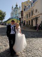 Молодята на Андріївському узвозі