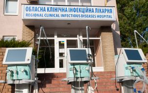 Devices of artificial ventilation of lungs