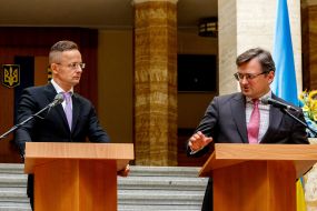 Peter Siyyarto and Dmitry Kuleba