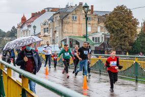 Participants of the race in memory of the fallen defenders of Ukraine "Run for the hero" in Uzhgorod
