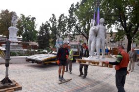 Sculptural composition in the Zaporozhye park