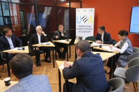 Roundtable participants