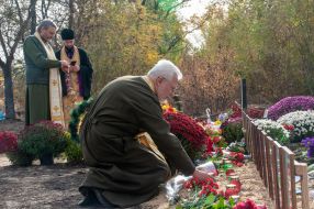 Панихида по погибшим в авиакатастрофе военного самолета Ан-26