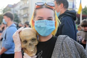 Girl in a medical mask