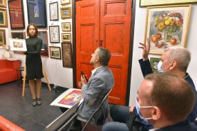 Charitable auction of children's drawings within the project "World without Cruelty" in Zaporozhye