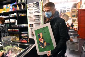 Charitable auction of children's drawings within the project "World without Cruelty" in Zaporozhye