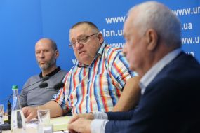 Oleksandr Muntyanov and Mykola Kohut