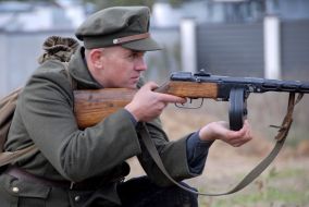 Відтворення бою відділів УПА проти московсько-радянських окупантів