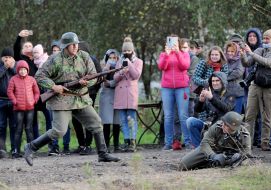 Відтворення бою відділів УПА проти московсько-радянських окупантів
