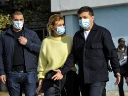 Volodymyr Zelenskyy with his wife Elena