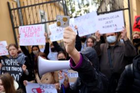 Participants of the action of solidarity with Polish women