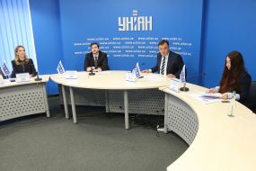 Press conference participants