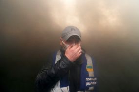 Dialogue police officer