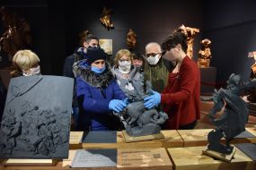 Presentation of the exhibition "Brush. Tactile Exposition"