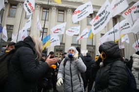 Action of small entrepreneurs "Right to work!" near the Verkhovna Rada of Ukraine in Kyiv