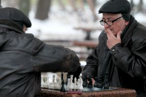 Men play chess